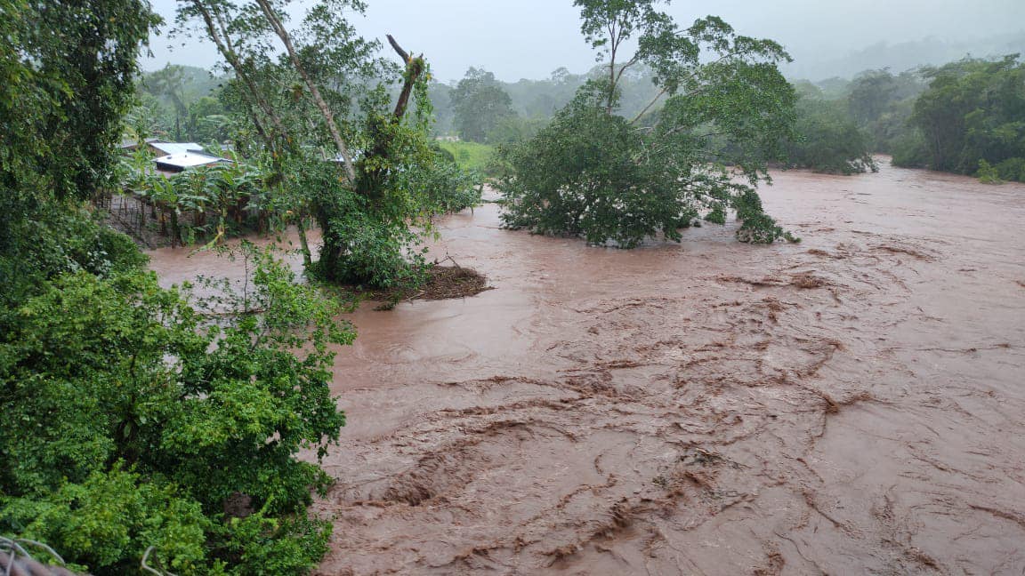 Desborde del rio lyas-Waslala