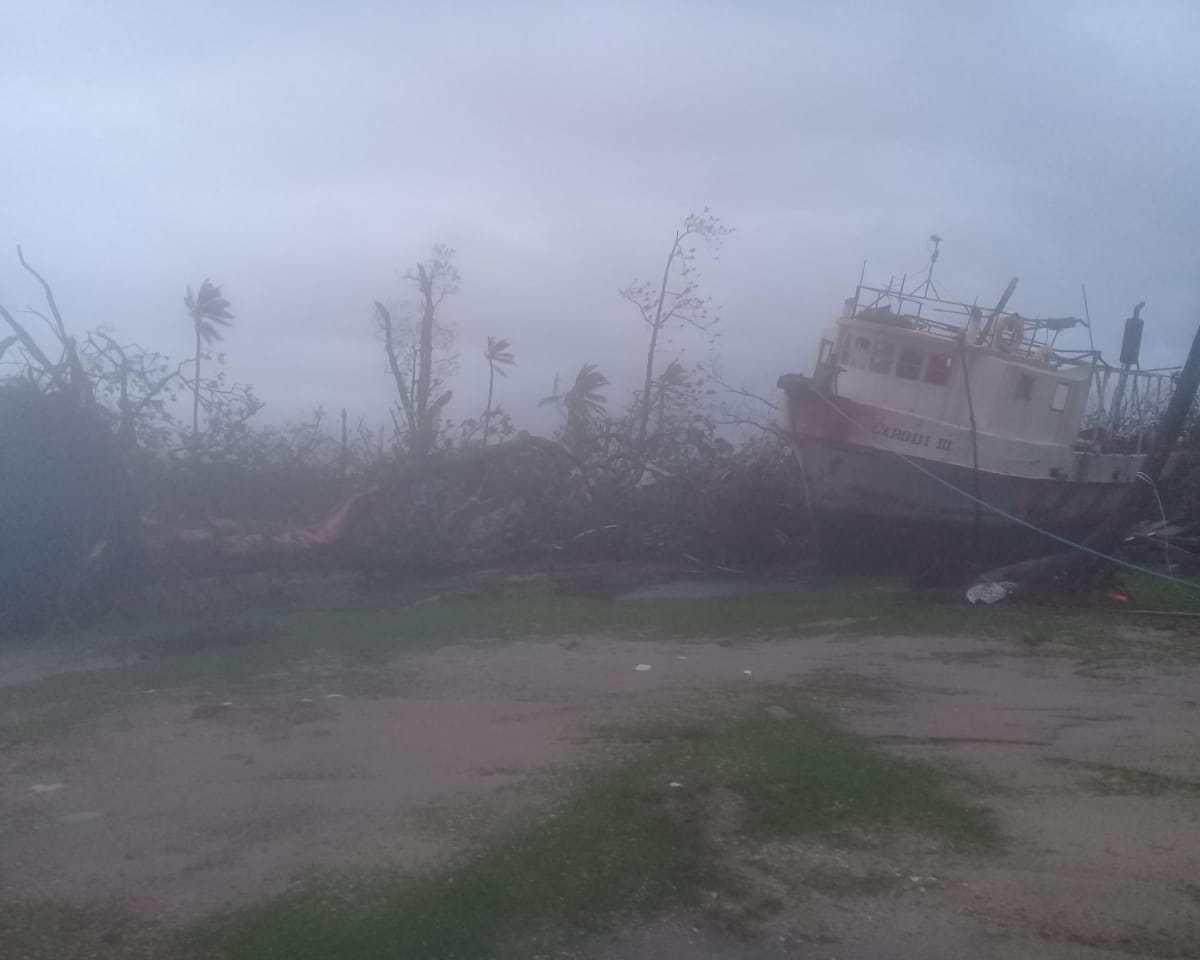 Destrucción de casas tras paso del Huracán Eta en Wawa Bar/foto cortesía la prensa 