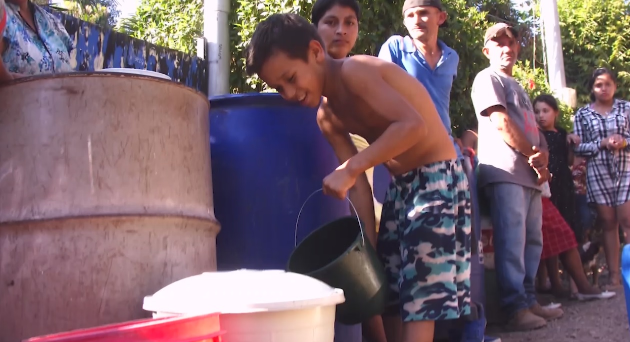 Falta de agua en los barrios