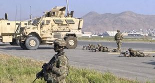Estados Unidos controla el aeropuerto de Kabul, pero los talibanes bloquean las inmediaciones y no permiten el paso de civiles