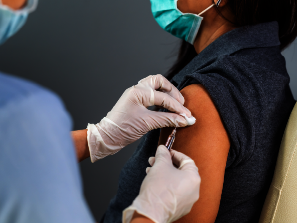 La importancia de aplicarse la vacuna contra el covid-19 